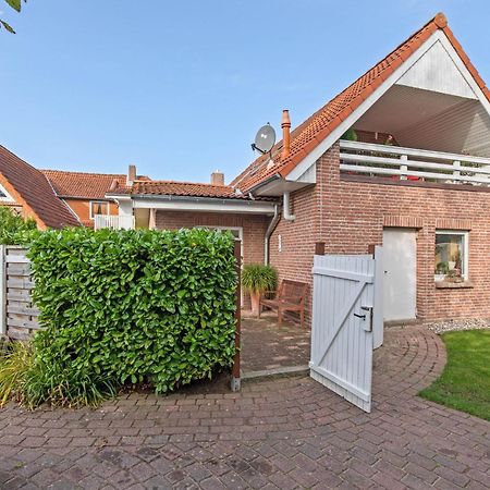 Enticing Holiday Home In Oldenburg With Garden Near Sea Dannau Buitenkant foto