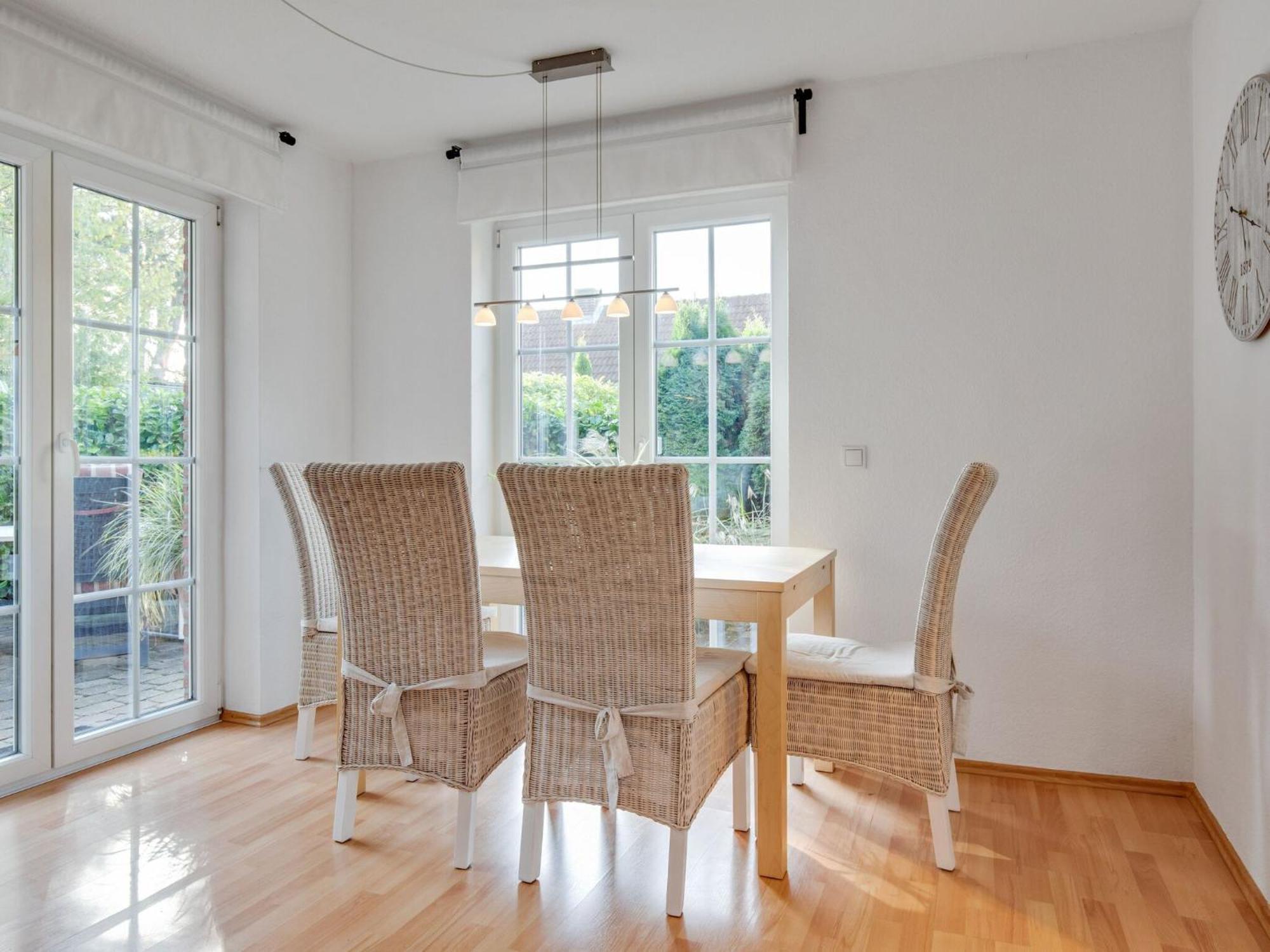 Enticing Holiday Home In Oldenburg With Garden Near Sea Dannau Buitenkant foto