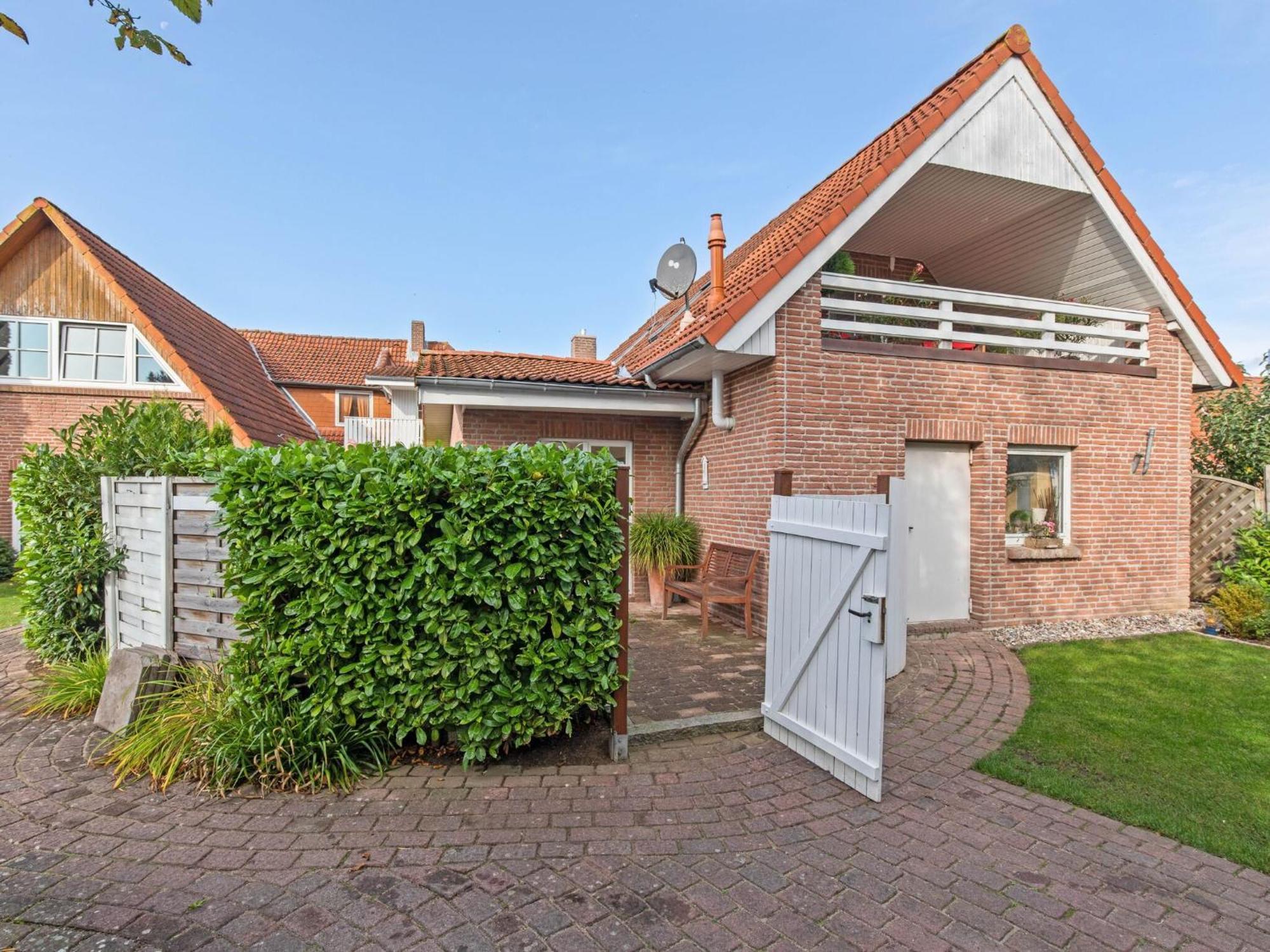 Enticing Holiday Home In Oldenburg With Garden Near Sea Dannau Buitenkant foto