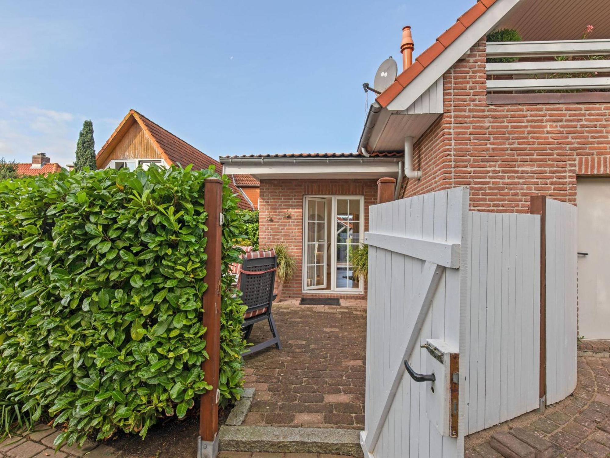 Enticing Holiday Home In Oldenburg With Garden Near Sea Dannau Buitenkant foto