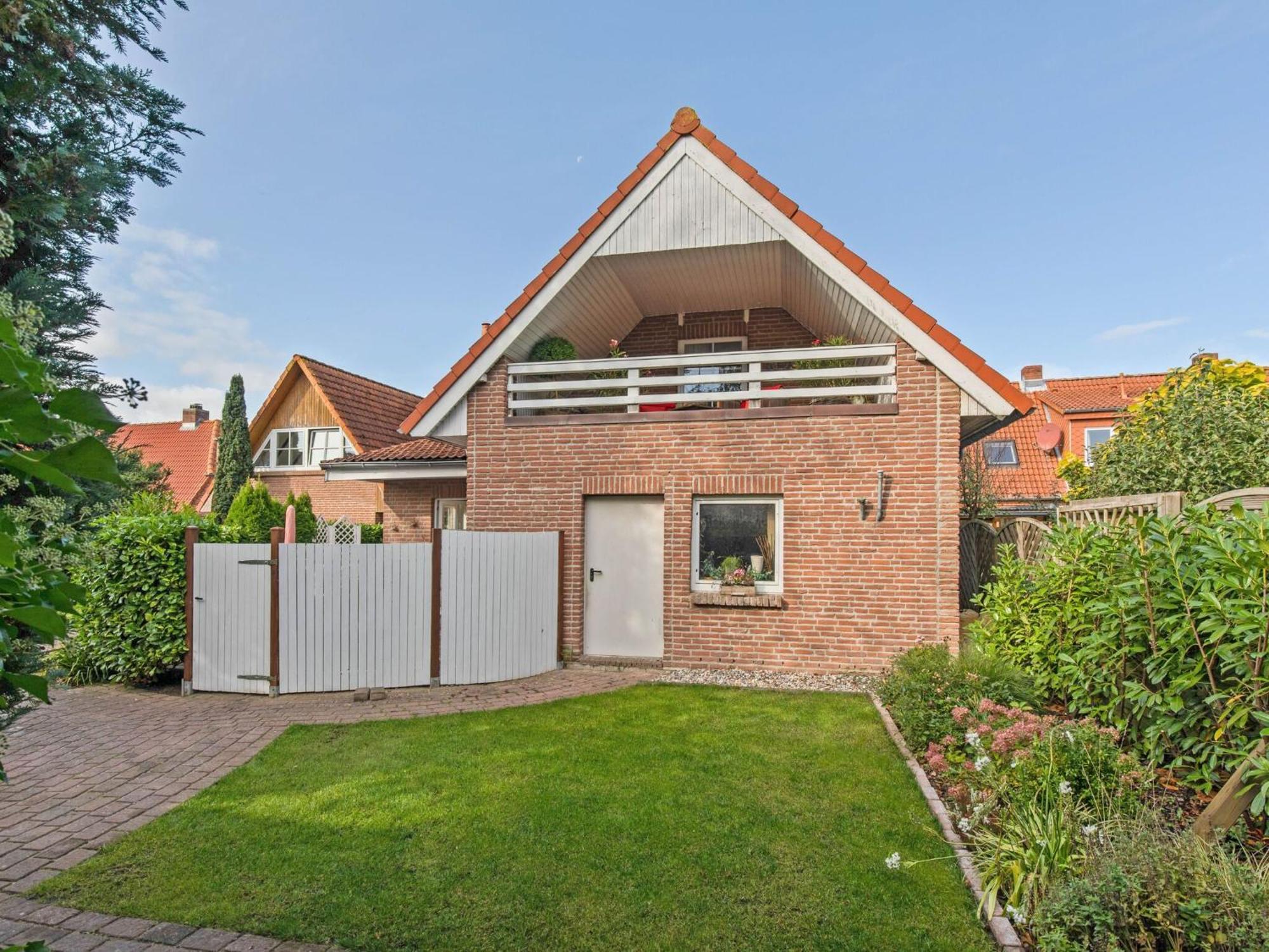 Enticing Holiday Home In Oldenburg With Garden Near Sea Dannau Buitenkant foto