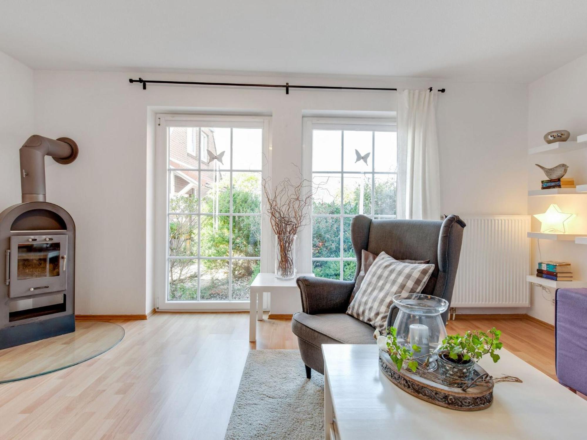 Enticing Holiday Home In Oldenburg With Garden Near Sea Dannau Buitenkant foto