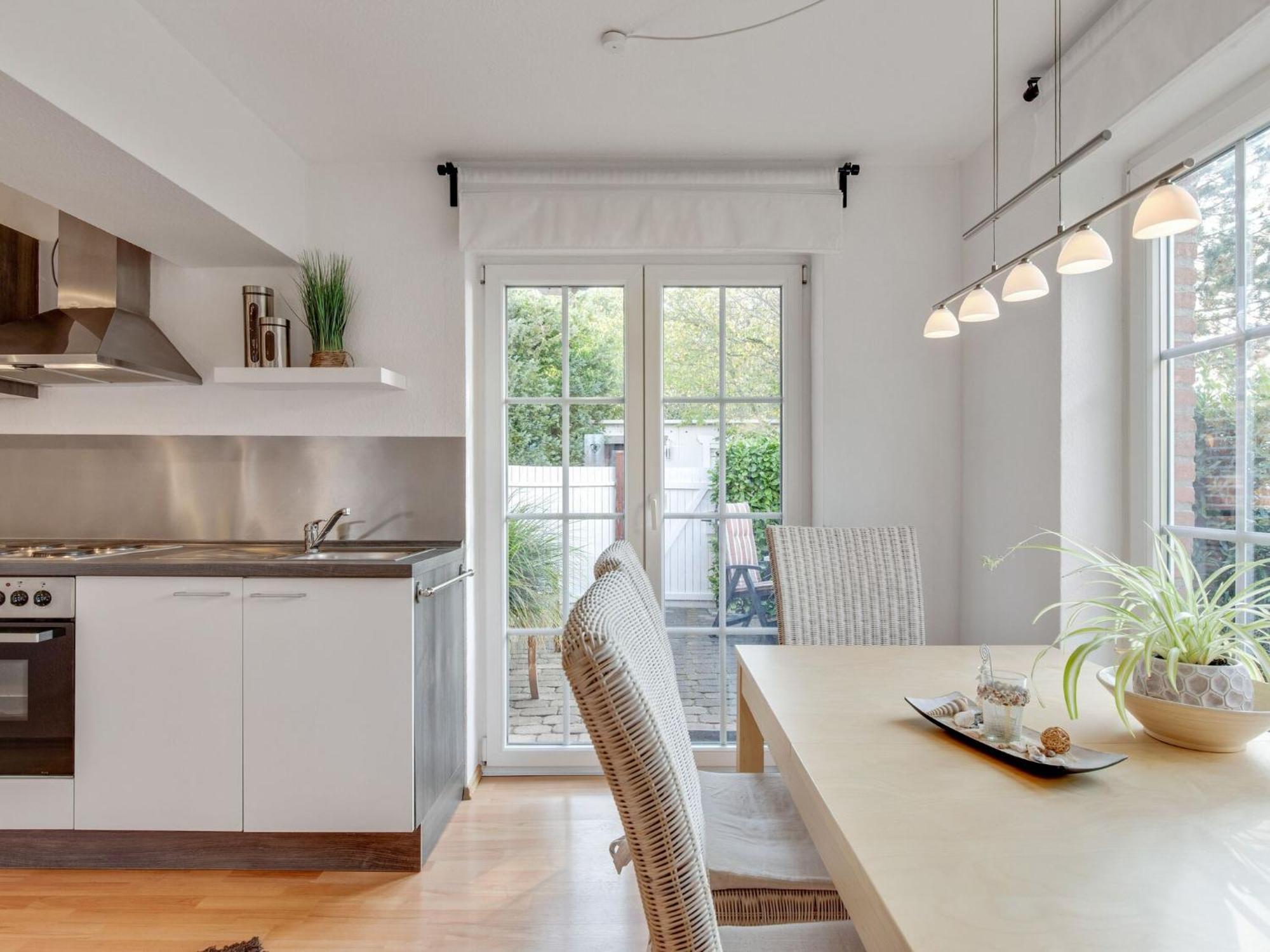 Enticing Holiday Home In Oldenburg With Garden Near Sea Dannau Buitenkant foto