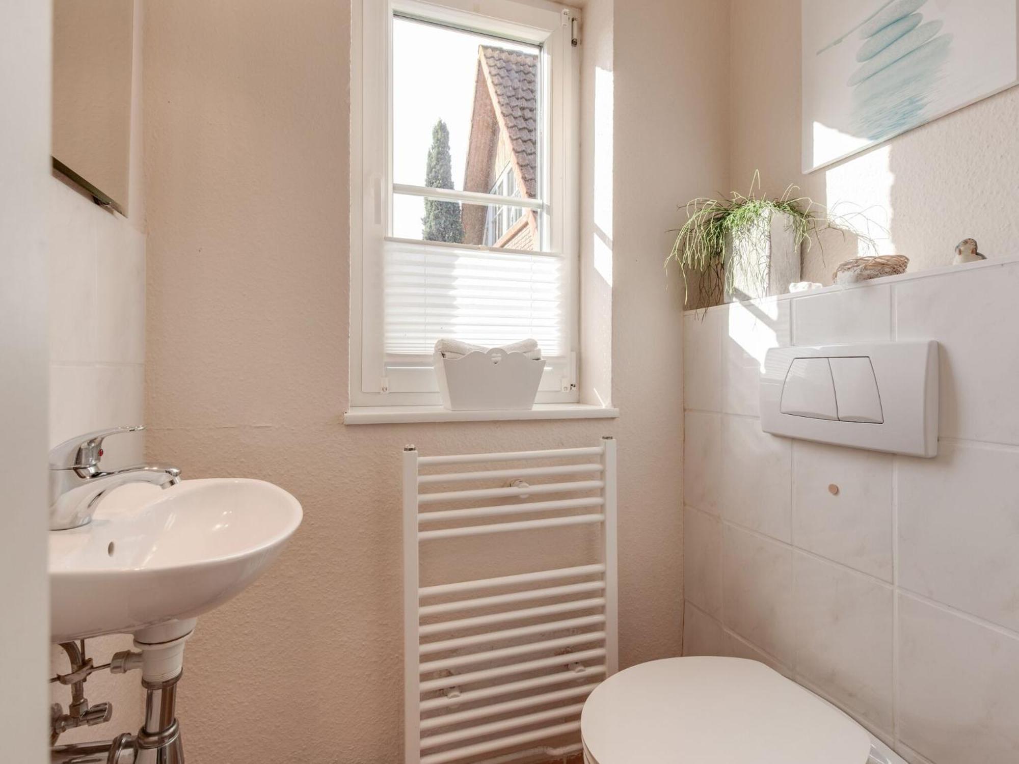 Enticing Holiday Home In Oldenburg With Garden Near Sea Dannau Buitenkant foto