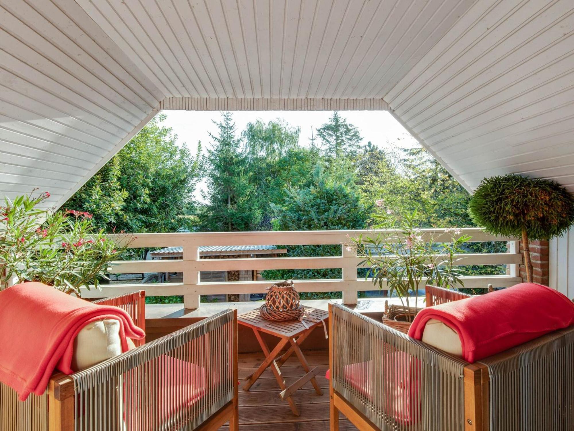 Enticing Holiday Home In Oldenburg With Garden Near Sea Dannau Buitenkant foto