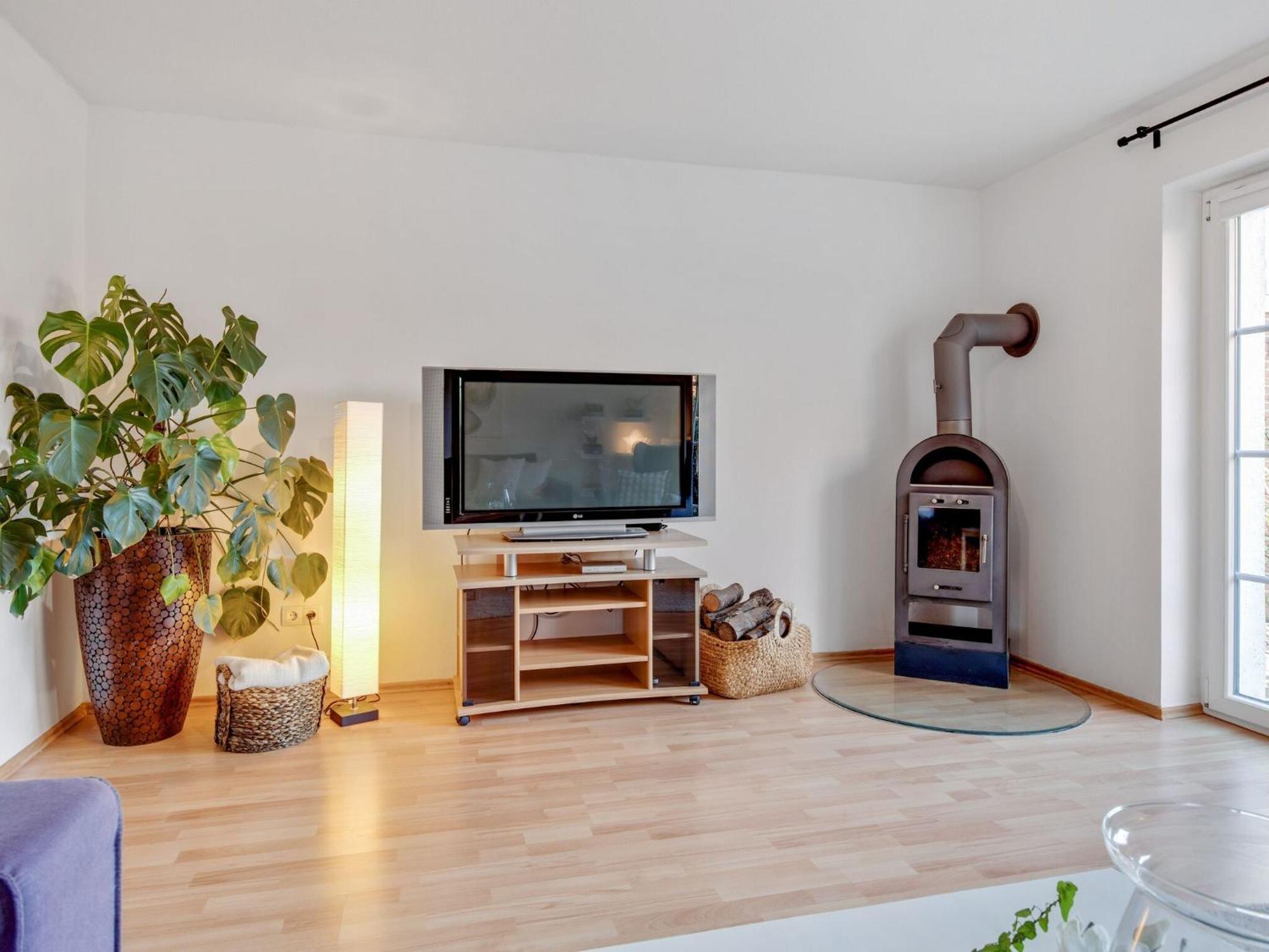 Enticing Holiday Home In Oldenburg With Garden Near Sea Dannau Buitenkant foto